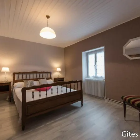 Ferienhaus Gite Olby, 4 Pieces, 5 Personnes - Fr-1-630-3 Olby